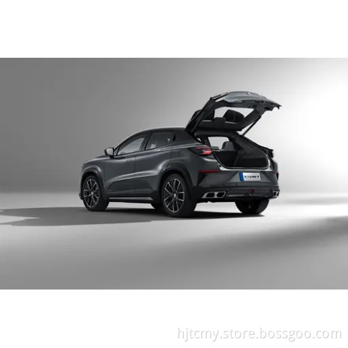 2023 Nouvelle voiture à essence pour Changan SUV UNI-T 1.5T USE CARRES MADÉE EN CHINE